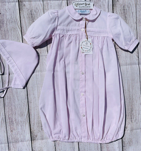 Feltman Brothers Baby Girls Pink with White Dot Gown & Hat Preemie